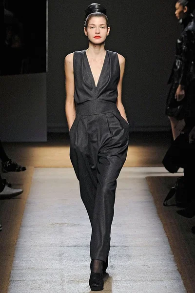 Look 28